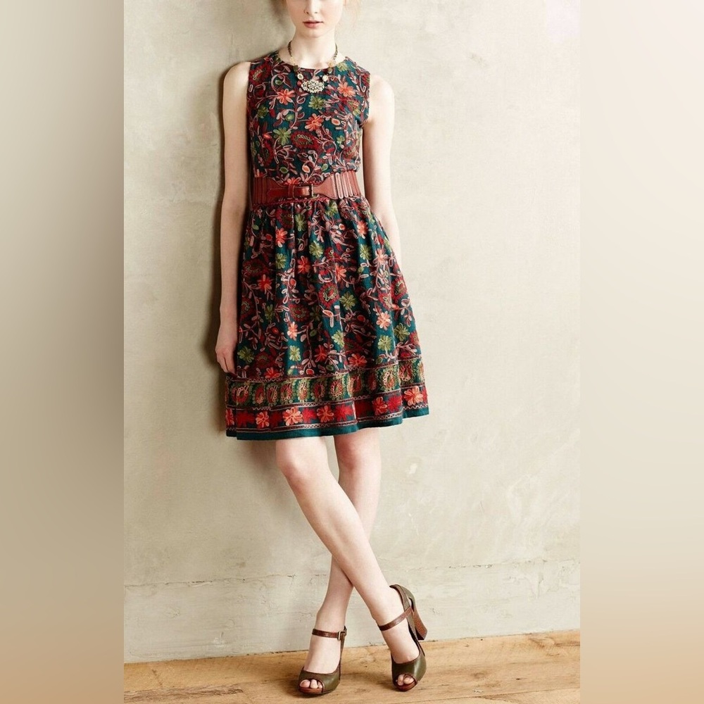 Anthropologie Adelyn Rae Size 4 Needlepoint Garden  Dress